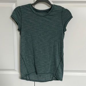 Lululemon short sleeve top